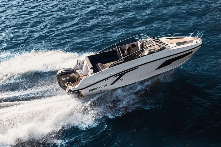 Private VIP Boat Tour in the Helsinki Archipelago: 2-Hour Modern Boat Trip photo 1