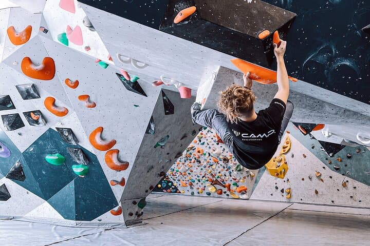 Push Your Limits at Mørkvedhallen: Climbing Lessons in Bodø photo 6