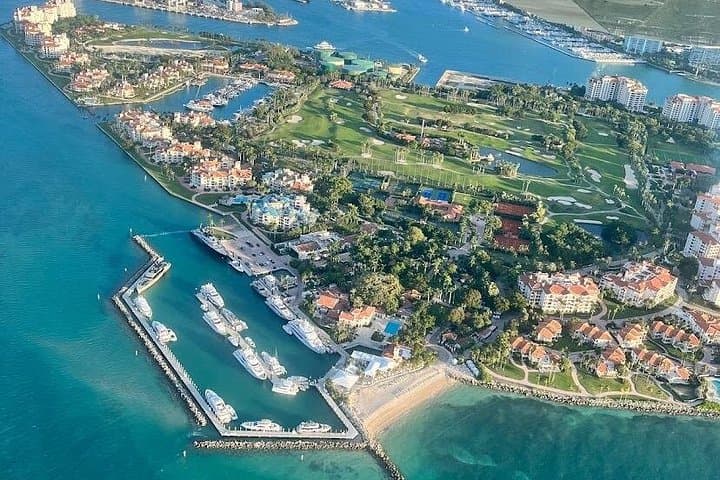 Miami Beach Luxury Plane Tour: 50-Min Aerial Views from a Cessna photo 3
