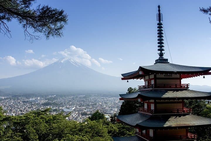 Private Mount Fuji Day Tour from Tokyo: Lakes, 5th Station & Panoramic Views photo 2
