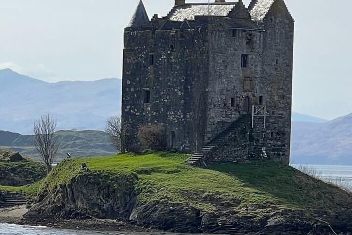 Private Highlands Tour from Oban: Glencoe, Lochs, Castles & Highland Cows photo 4