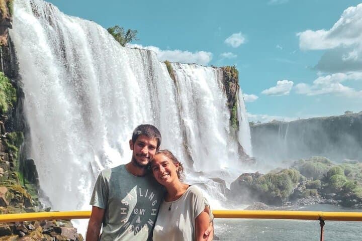 Brazilian Falls & Parque das Aves: Full-Day Tour from Puerto Iguazú