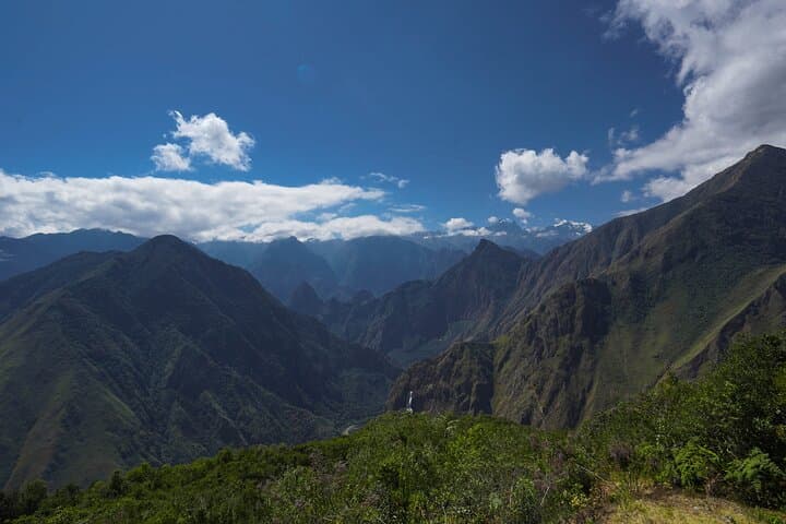 Inca Jungle to Machu Picchu: 4-Day Bike, Trek & Zipline Adventure photo 5