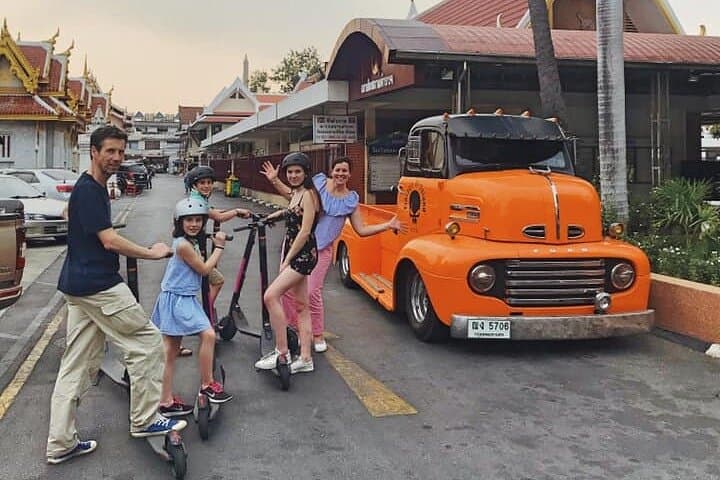 Bangkok Old City E-Scooter & Bike Tour — Rattanakosin Temples, Canals & Khao San Road
