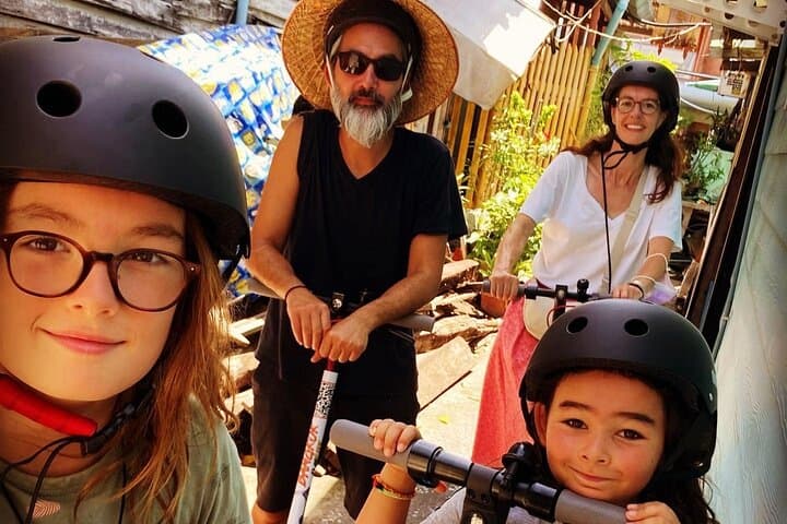 Bangkok Old City E-Scooter & Bike Tour — Rattanakosin Temples, Canals & Khao San Road photo 2