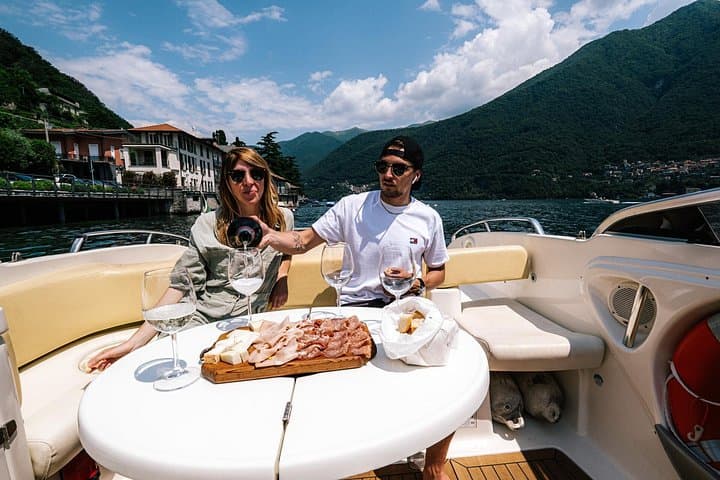 One-Hour Private Motoscafo Cruise on Lake Como: Villas, Seaplanes & Prosecco photo 3
