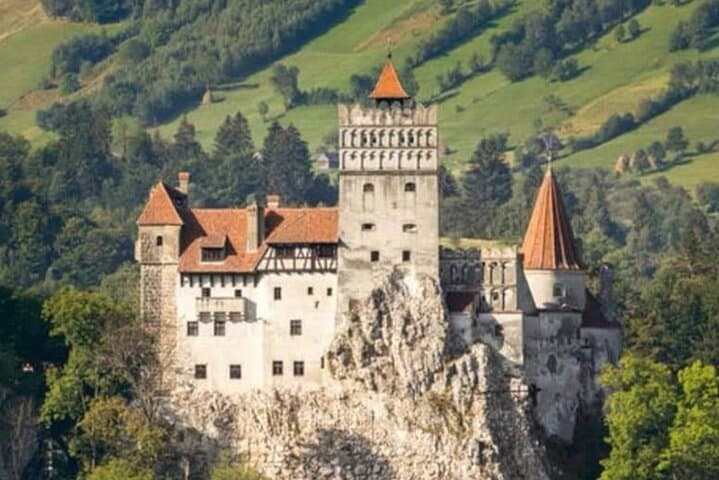 2-Day Vlad the Impaler Private Tour from Bucharest — Bran Castle, Peleș & Poienari photo 2