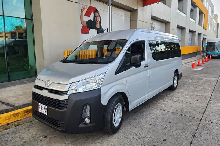 Private Airport Transfer to El Tunco & El Zonte | Comfortable Van from SAL Airport photo 3