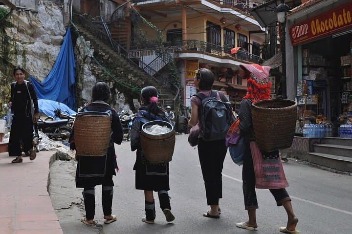 Sapa 3-Day Trek: Ta Van Homestay, Rice Terraces & Cat Cat Waterfall photo 5