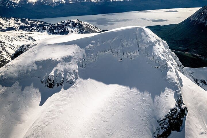 Ascent to Mount Alvear: Full-Day Summit Hike from Ushuaia