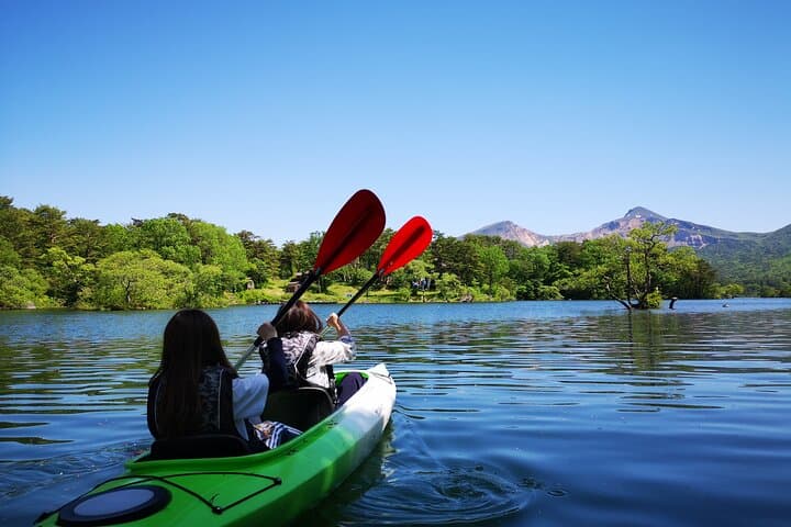 Paddle Lake Hibara: 2-Hour Guided Canoe on Mt. Bandai’s Glacial Lake