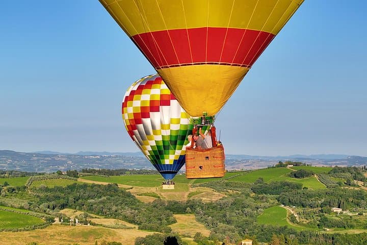 Tuscany Hot Air Balloon Flight from Florence — Private Sunrise Balloon Tour photo 1