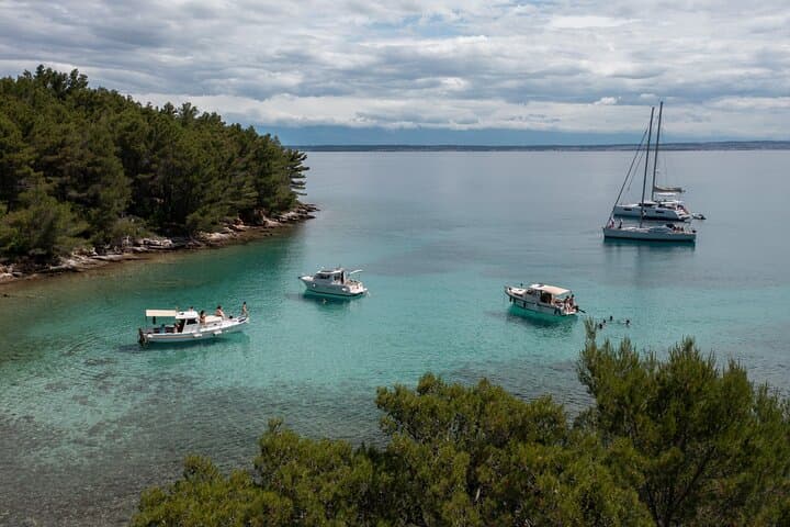 Half-Day Zadar Islands Boat Tour: Swim, Snorkel & Visit Ugljan