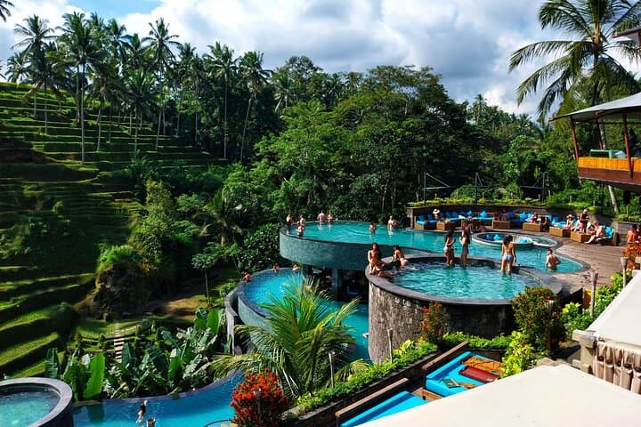 Ubud Full-Day Highlights: Cretya Infinity Pool, Jungle Swing & Tegenungan Waterfall