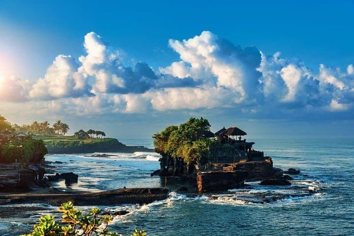 Tanah Lot Temple Sunset Half-Day Tour: Taman Ayun & Coastal Shrine photo 3