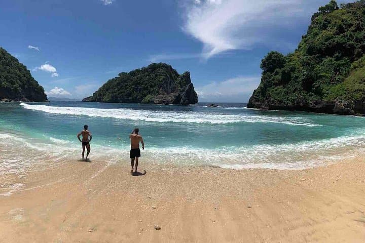 Private Nusa Penida East Tour — Atuh, Diamond Beach & Thousand Islands Day Trip photo 1