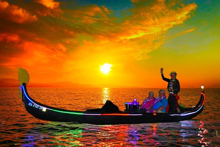 Waikiki Venetian Gondola Cruise on the Ala Wai Canal — Sunset Cruises with Pastries photo 1