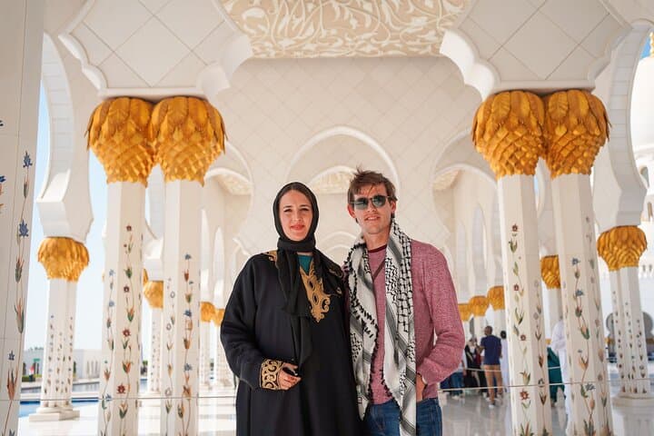Abu Dhabi Sheikh Zayed Grand Mosque Guided Tour from Dubai photo 6