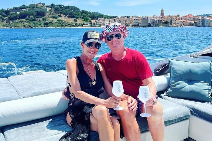 Pershing 40 Full-Day Yacht Charter in the Bay of Saint-Tropez photo 5