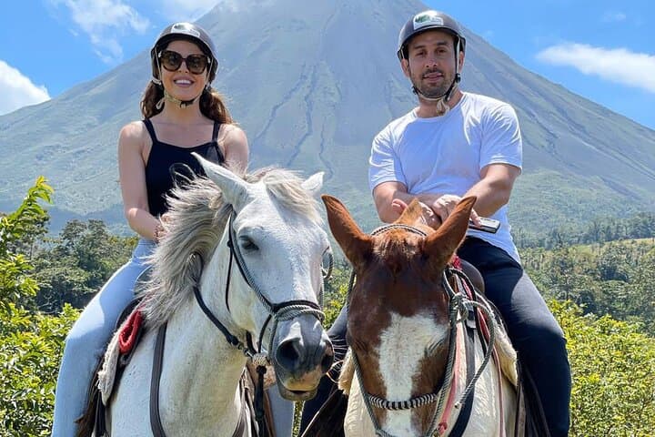 Horseback Riding to the Arenal River Canyon from La Fortuna photo 4