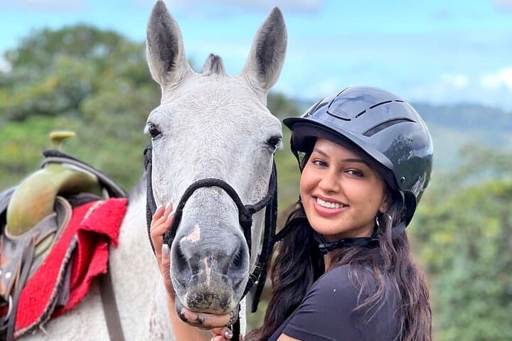Horseback Riding to the Arenal River Canyon from La Fortuna photo 5