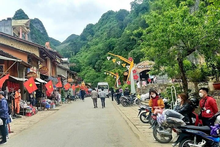 Ha Giang Loop 2-Day Motorbike Tour: Ma Pi Leng, Dong Van & Nho Que River photo 3