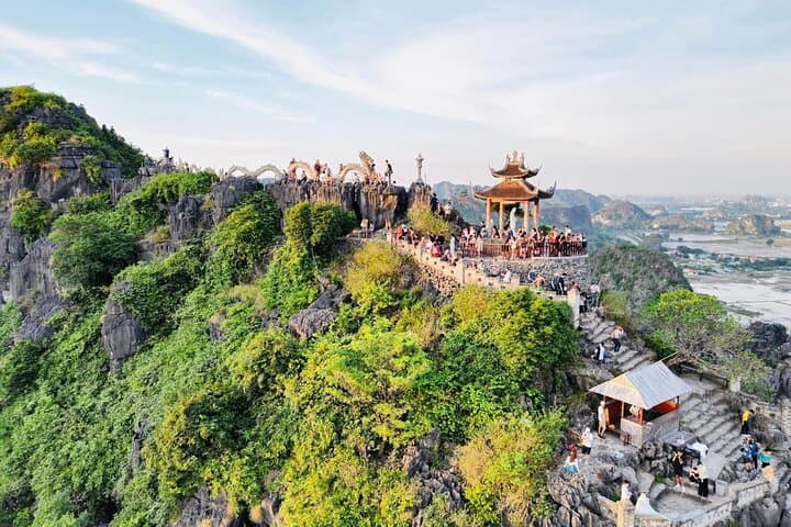 Ninh Binh Luxury Day Tour: Trang An, Hang Mua & Bich Dong — Practical Guide photo 6
