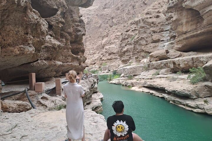 Guided Wadi Shab Hike in Oman: Canyons, Turquoise Pools, and the Waterfall Cave photo 5