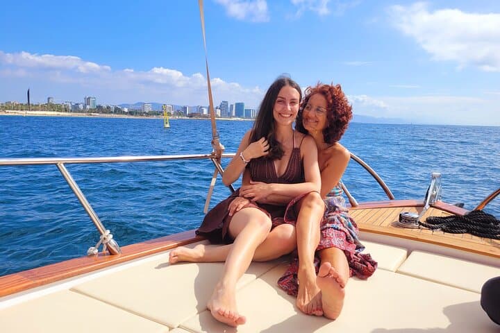Classic Private Boat Tour Along Barcelona's Waterfront photo 4