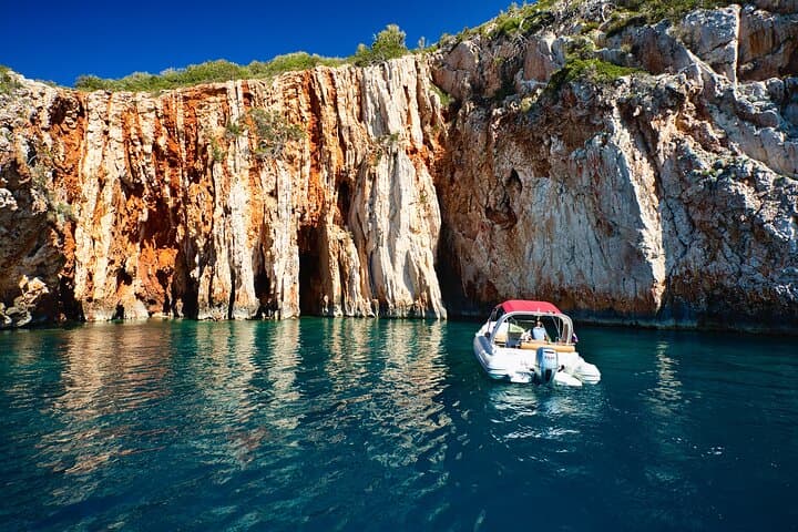 Red Rocks to Pakleni: Private Hvar Speed-Boat Tour photo 6