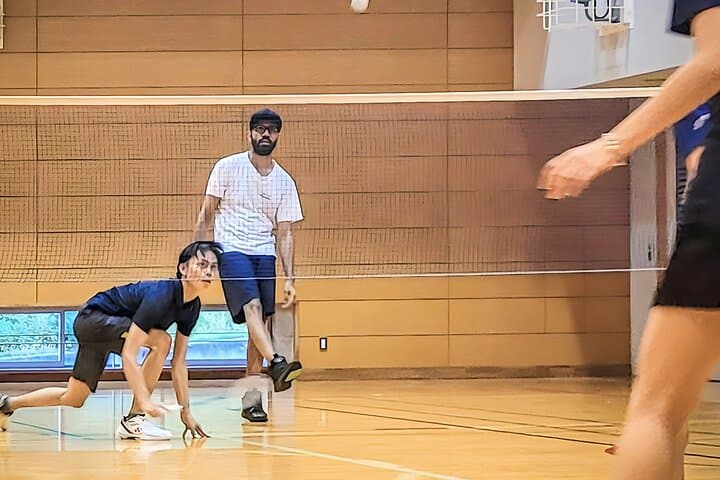 Play Badminton with Locals in Osaka & Kyoto — 3‑Hour Community Session photo 4