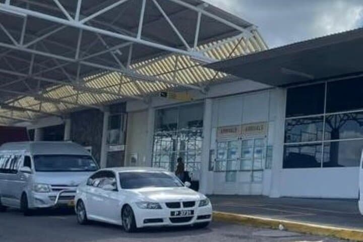 Effortless St Kitts & Nevis Airport Roundtrip Transfers — Shared and Private Options photo 5