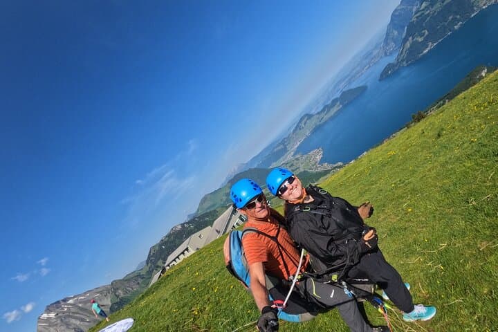 Tandem Paragliding Over Lucerne: Alpine Flights Above Lakes and Valleys photo 6