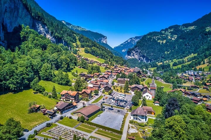 Custom Interlaken Private Car Tour: Lakes, Lauterbrunnen & Alpine Peaks photo 5