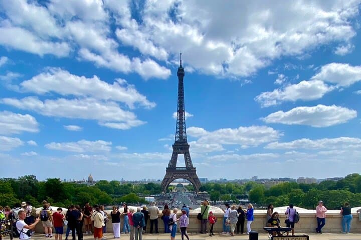Eiffel Tower Summit Private Tour with Prebooked Elevator Tickets photo 3