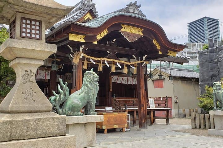 Osaka Urban Delights: Full-Day Guided Food & Attractions Tour with Tickets Included photo 4