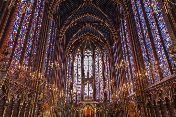 Sainte-Chapelle and Conciergerie Guided Tour on Île de la Cité — Pre‑Reserved Tickets & Local Guide photo 6