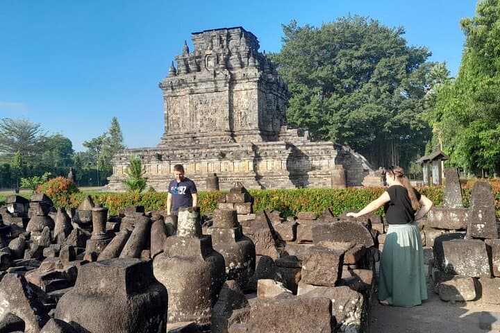 Borobudur Sunrise and Merapi Jeep Day Tour from Yogyakarta photo 3