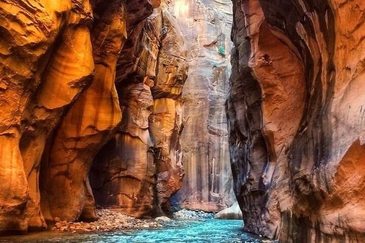 4-Day Luxury Southwest National Parks Tour from Las Vegas photo 2