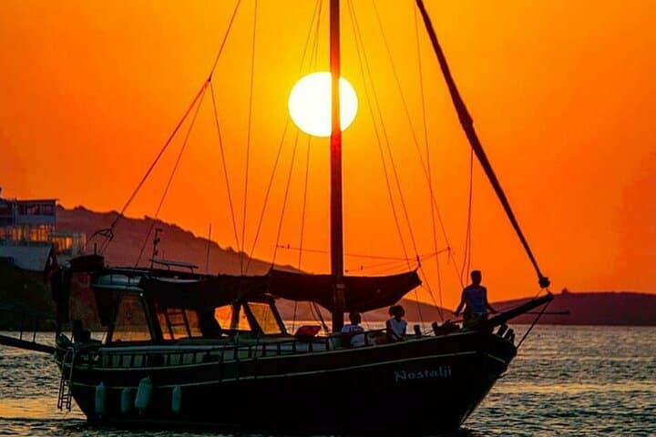 Alanya Sunset Pirate Boat Cruise with BBQ Dinner and Cave Swim photo 2