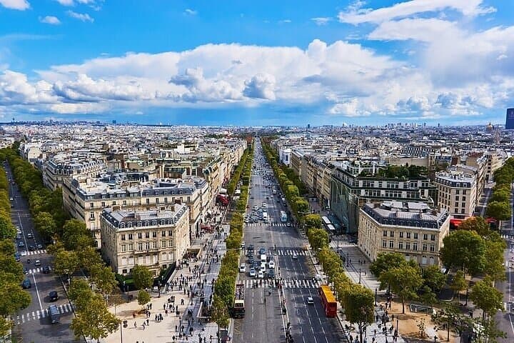Private Paris Car Tour: Personalized Sightseeing with Driver-Guide photo 4