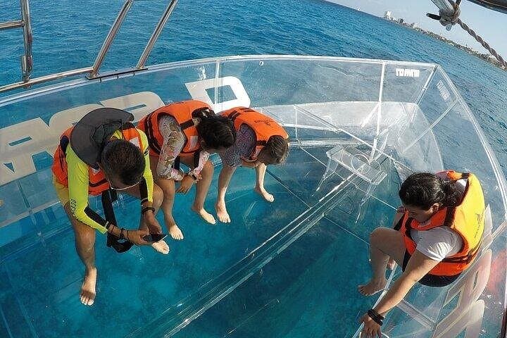 Cozumel Clear Boat & Electric Scooter Tour: Snorkel, Tequila and Beach Club Relaxation photo 2