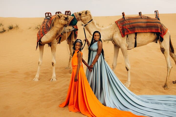 Dubai Best Locations Private Photoshoot: 1-Hour Guided Session photo 5