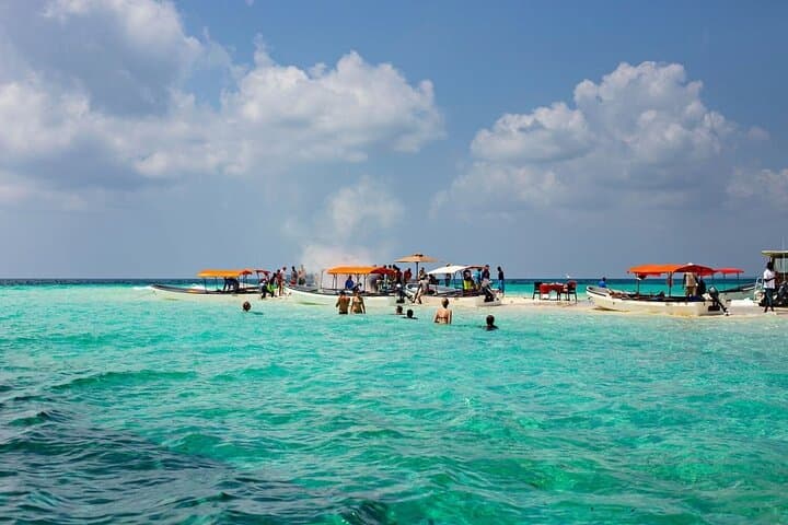 Nakupenda Sandbank and Prison Island Private Boat Tour with Seafood Lunch