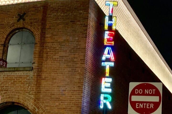 New York After Dark: Private Night Tour Up to 5 Guests photo 3