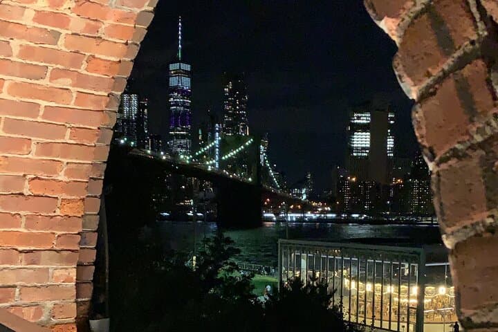 New York After Dark: Private Night Tour Up to 5 Guests photo 6