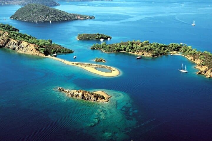 12 Islands Boat Tour from Fethiye — Grilled Lunch & Turquoise Bays photo 4