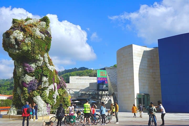 Bilbao City Highlights Bike Tour: Guggenheim, Bridges & Historic Old Town