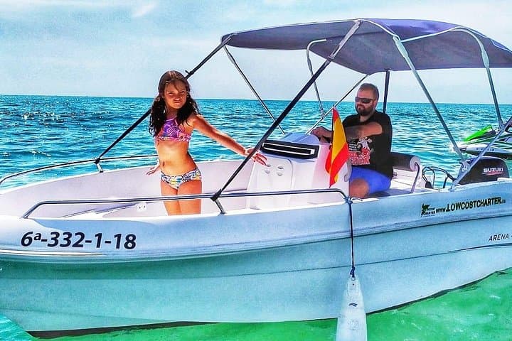 Cruise Valencia’s Coast: License-Free Boat Rental with Beach Club Access