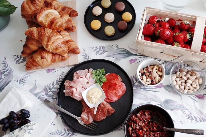 Riverside Gourmet Brunch with Celebrity Chef Mariko on the Vltava photo 2